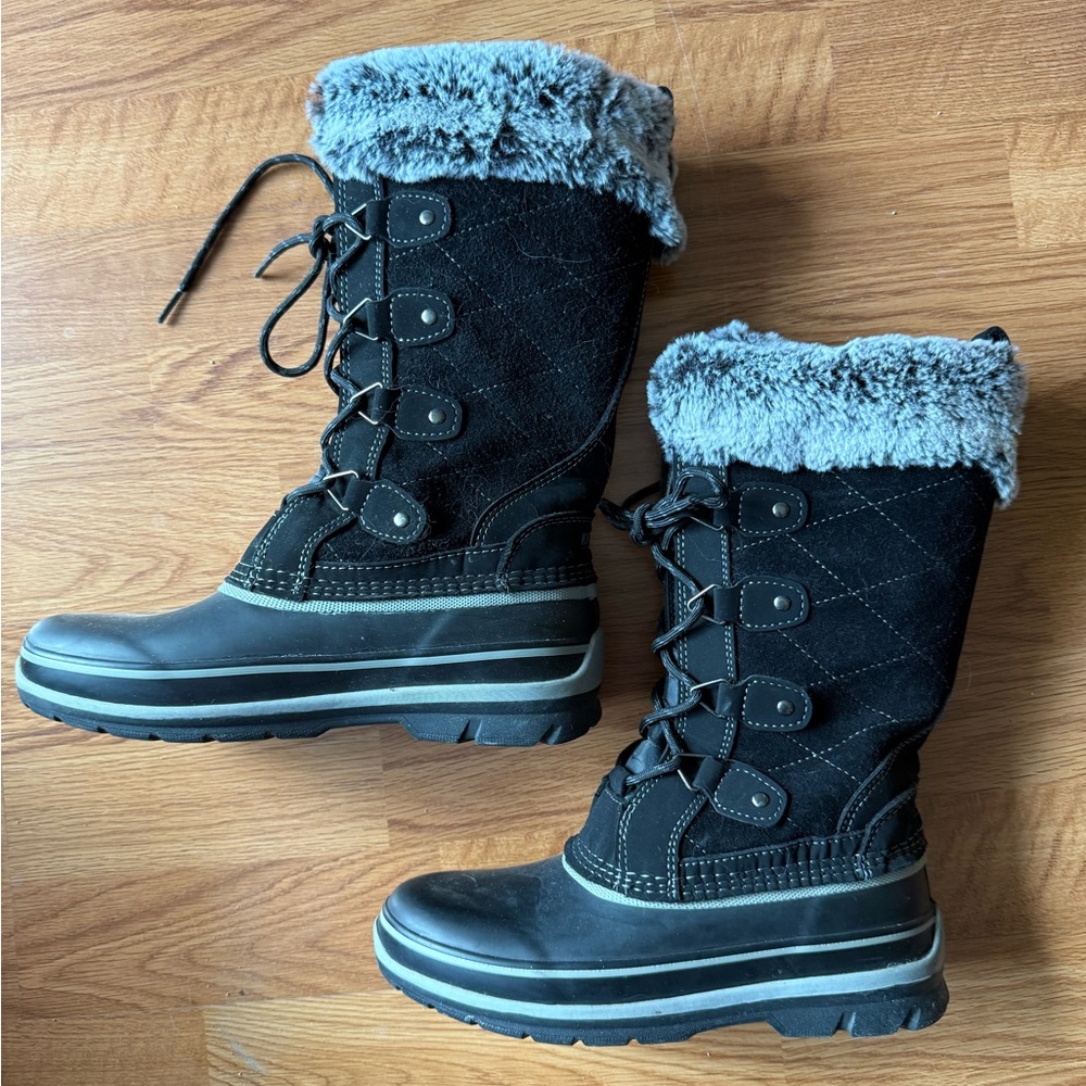 Khombu Winter Waterproof Black Gray Snow Boots Women’s Size 7